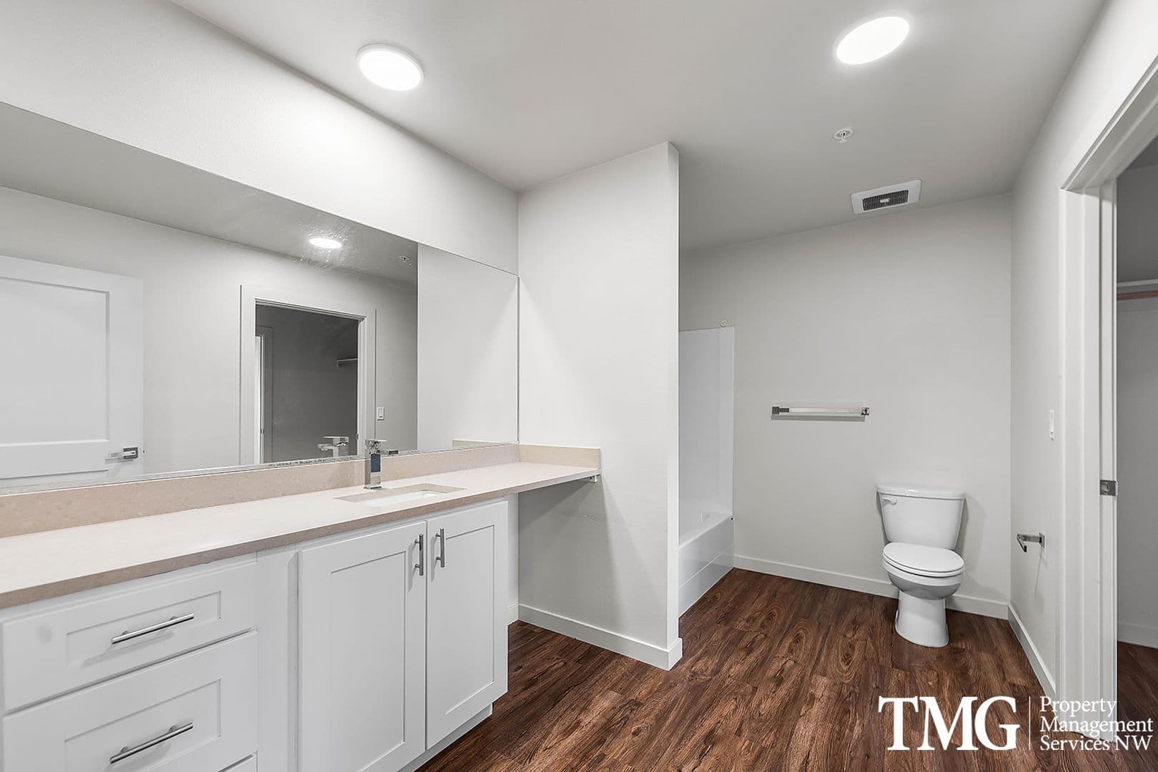 Pasco Apartment: 6701 W Argent Rd