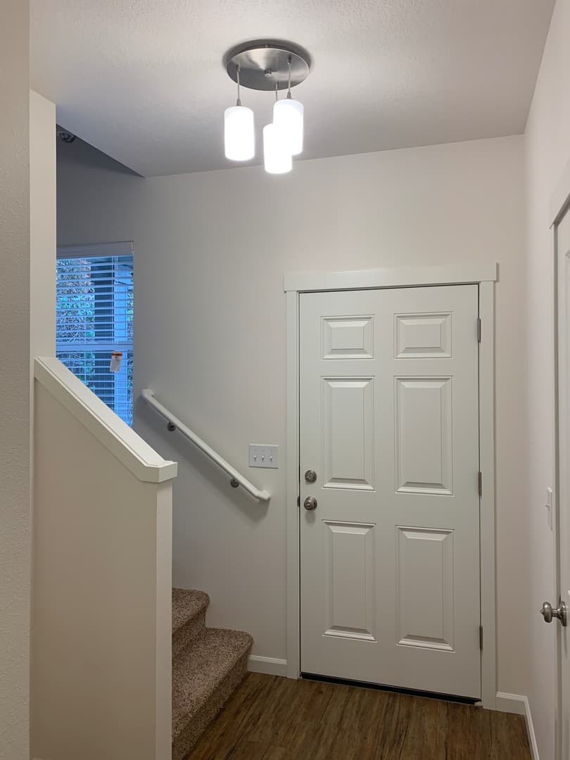 Vancouver Apartment: 3301 & 3305 Lincoln Avenue