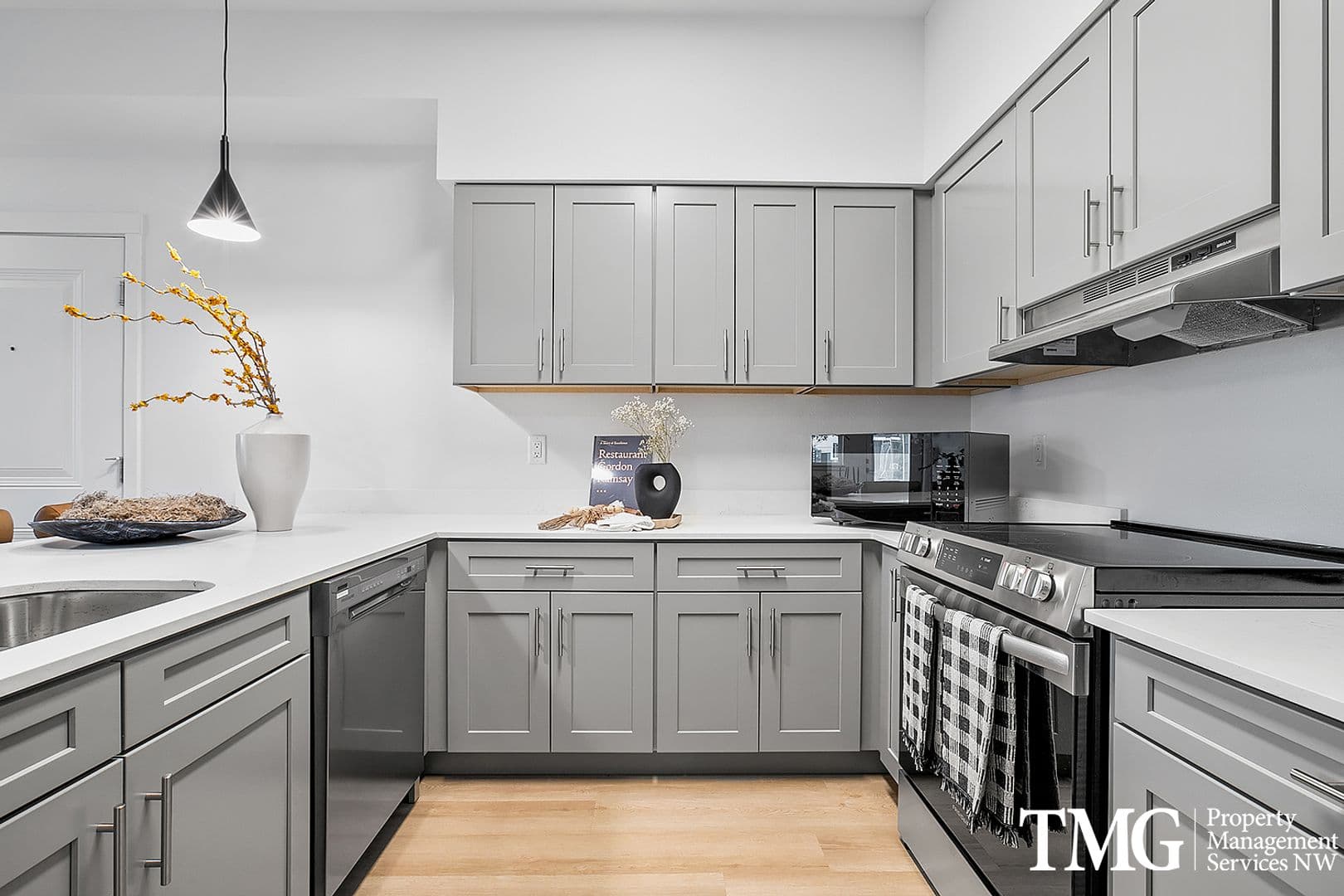 Vancouver Apartment: 12616 NE 116th Way