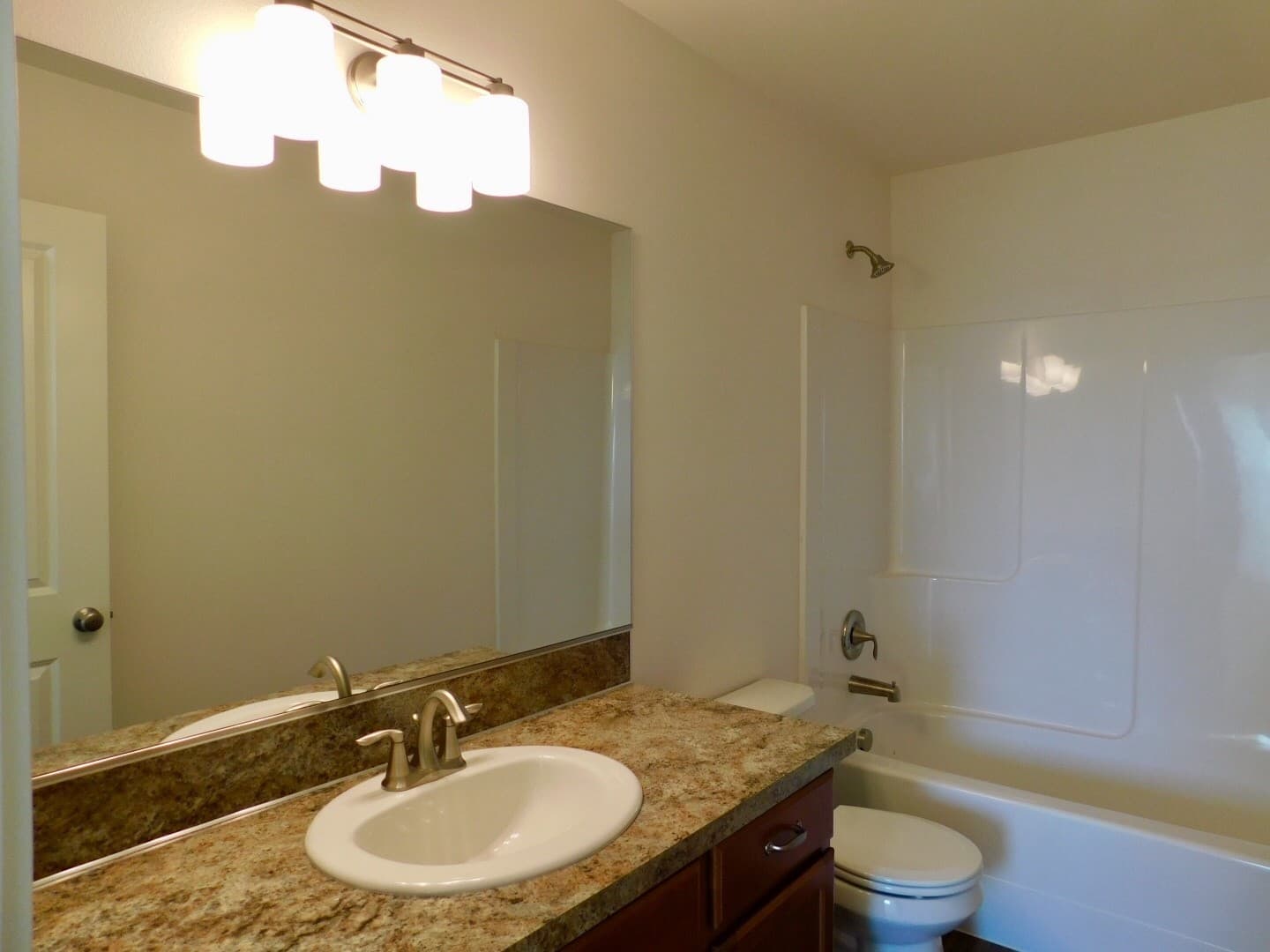 Vancouver Apartment: 3301 & 3305 Lincoln Avenue