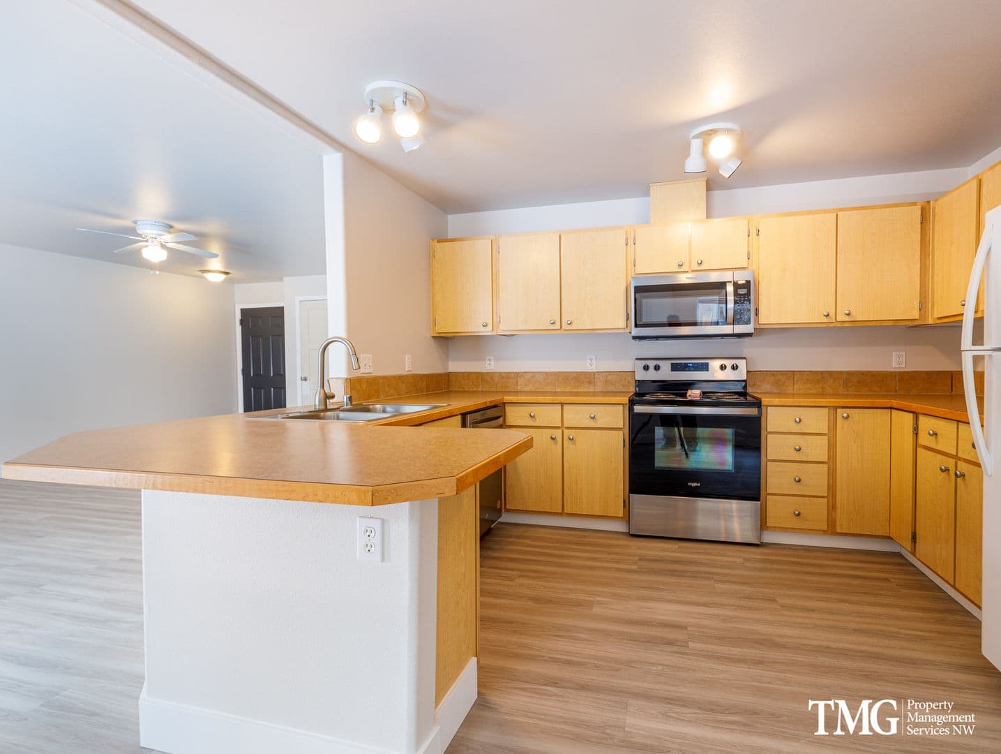 Vancouver Apartment: 5313 NE 68th Ave