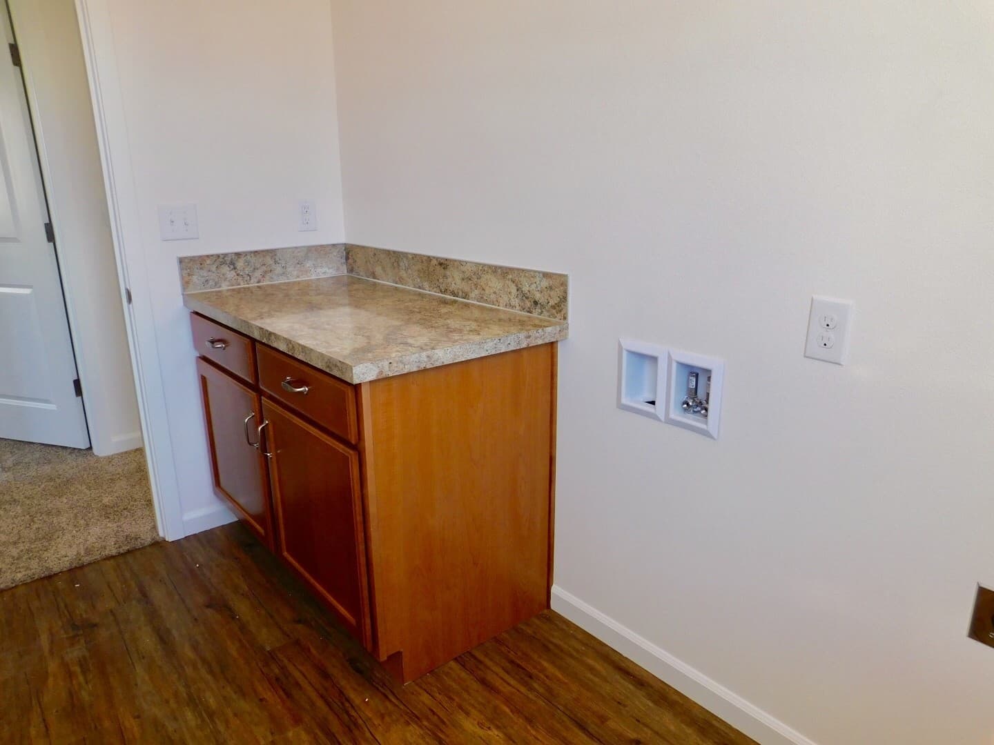 Vancouver Apartment: 3301 & 3305 Lincoln Avenue