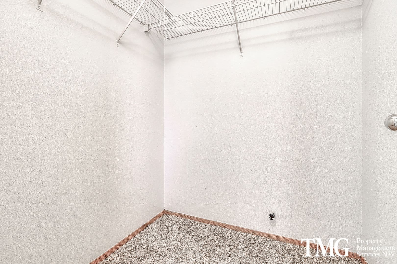 Vancouver Apartment: 13708 NE 18th St