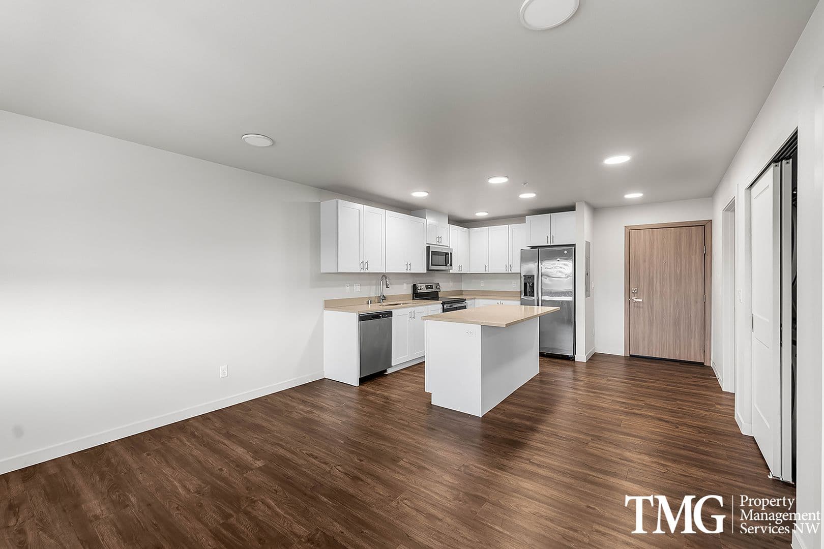 Pasco Apartment: 6701 W Argent Rd