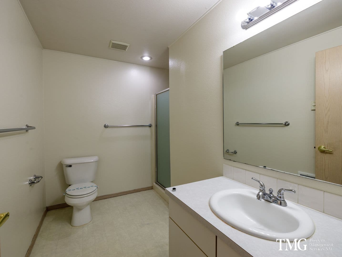 Vancouver House: 5301 Plomondon Street, Unit A6