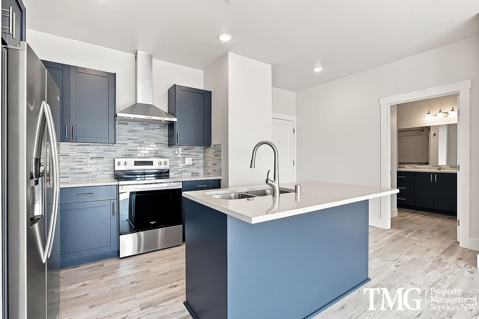Kennewick Apartment: 7918 W 10th Ave