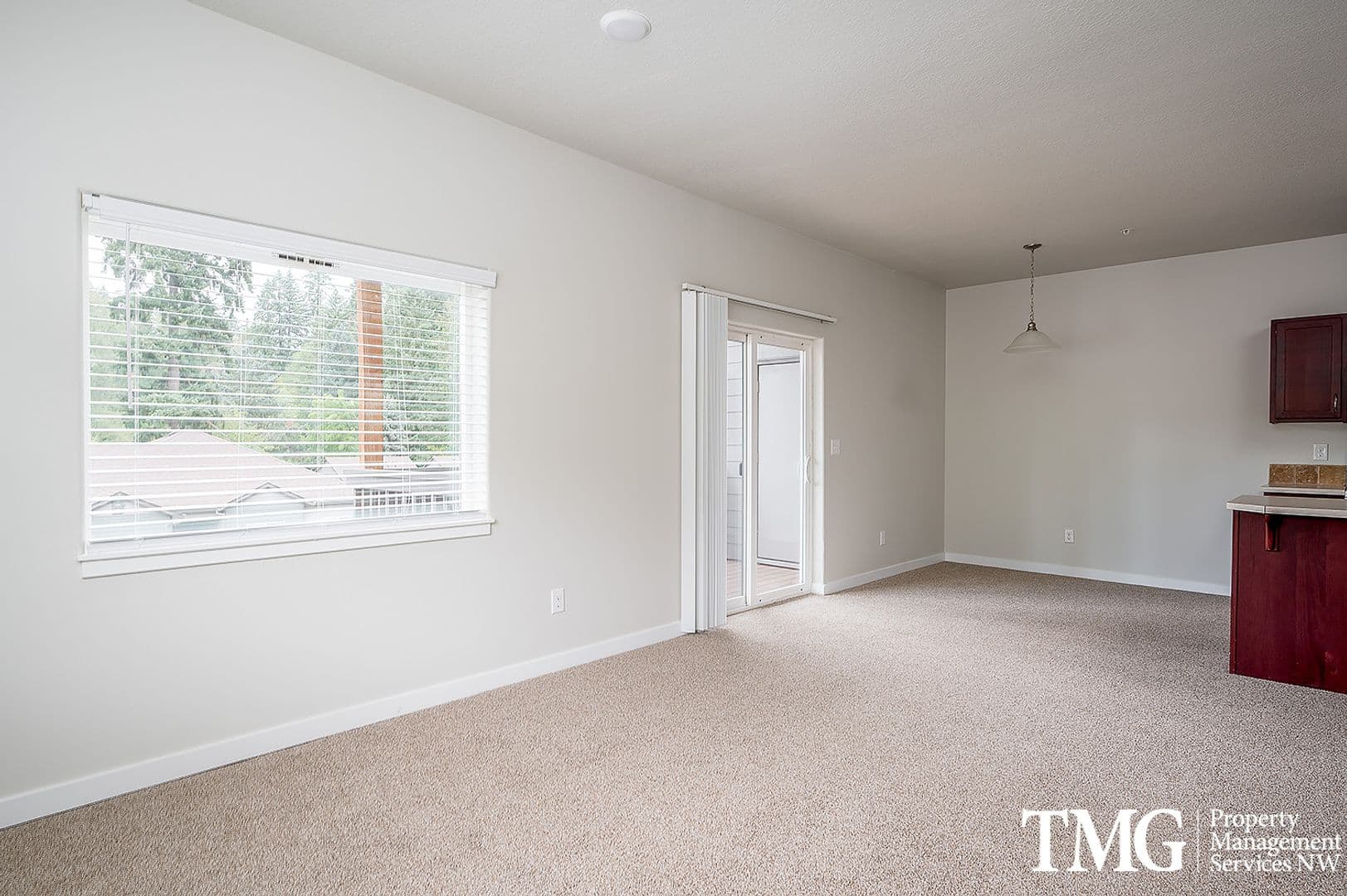 Vancouver Apartment: 4705 NE Leverich Park Way