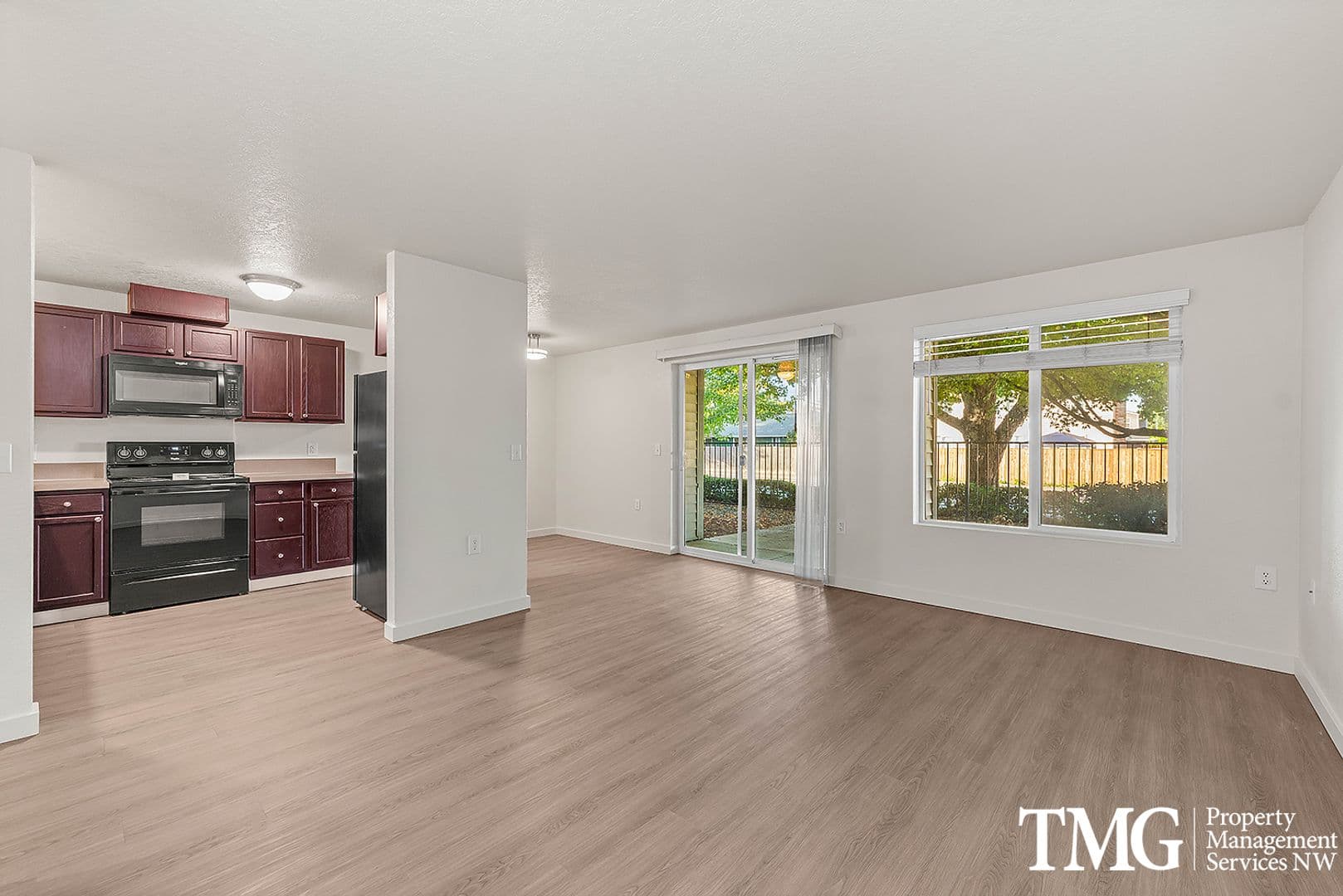 Vancouver Apartment: 16119 SE 1st St