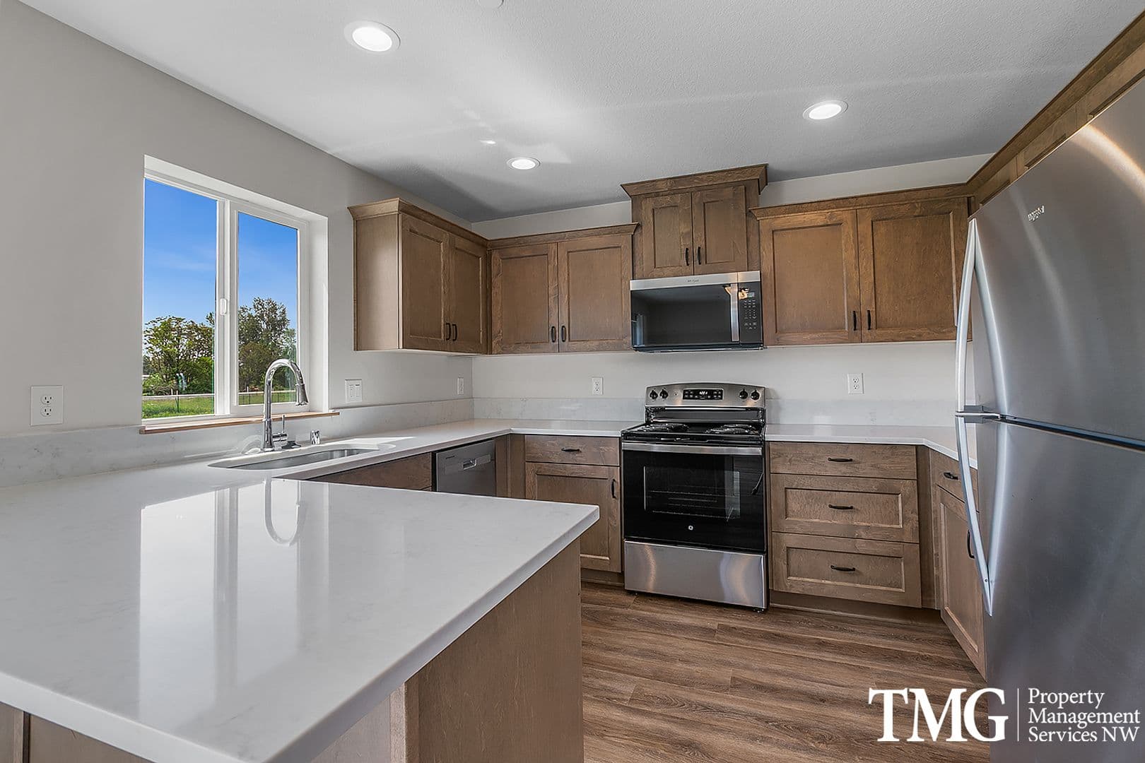 Washougal House: 3316 Lewis Lane