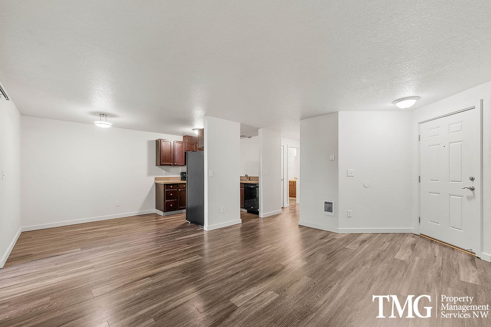 Vancouver Apartment: 16119 SE 1st St