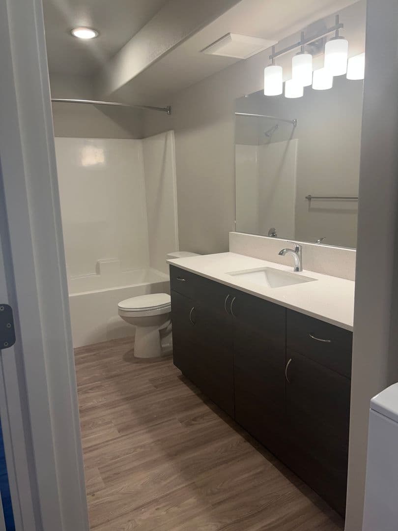 Vancouver Apartment: 9615 NE 25th Ave
