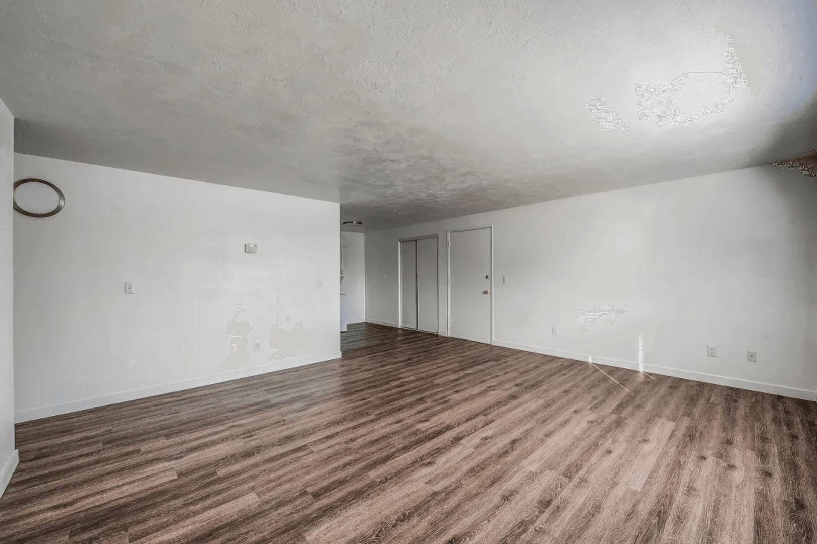 Kennewick Apartment: 12 S Morain St