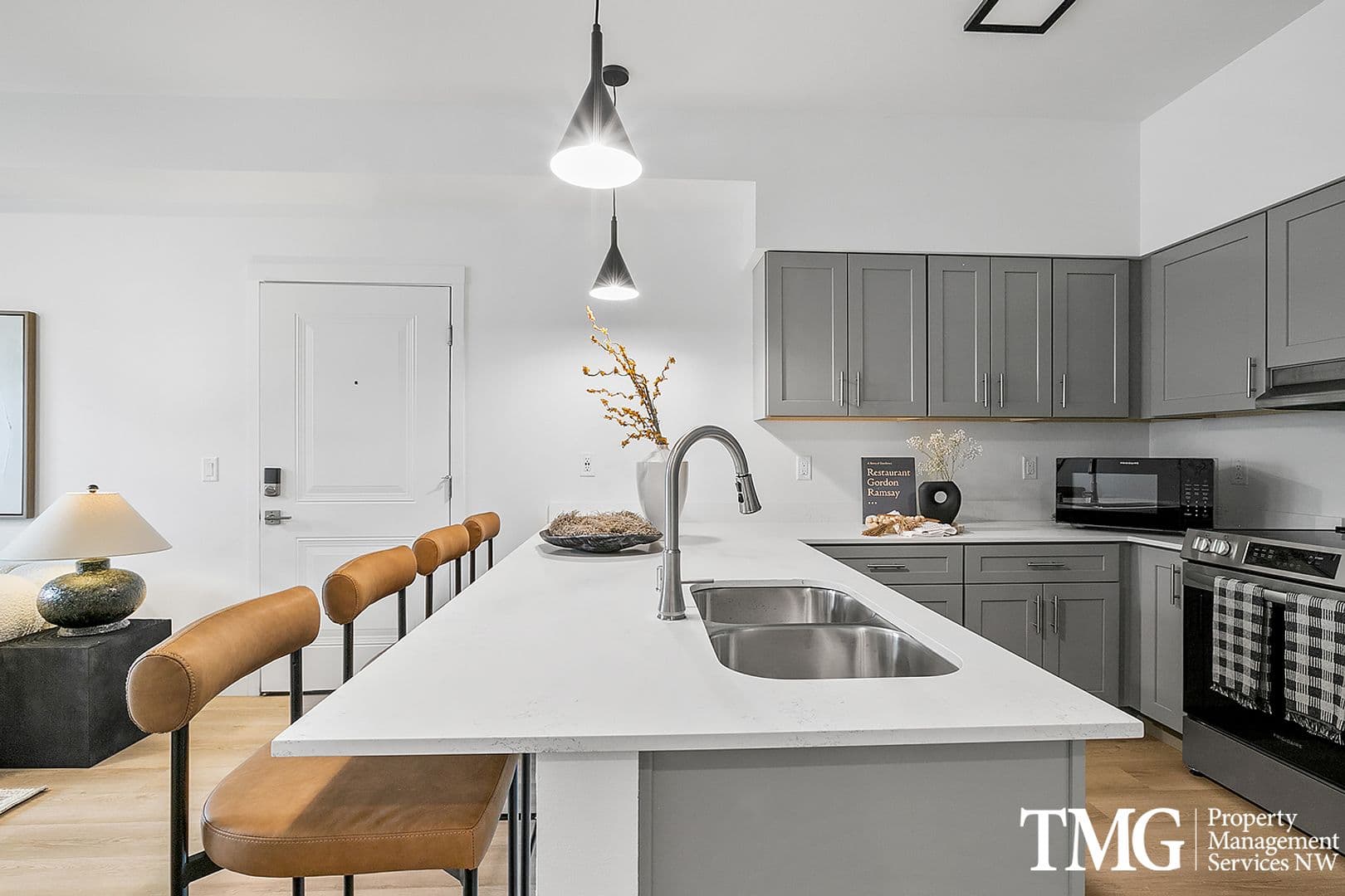 Vancouver Apartment: 12616 NE 116th Way