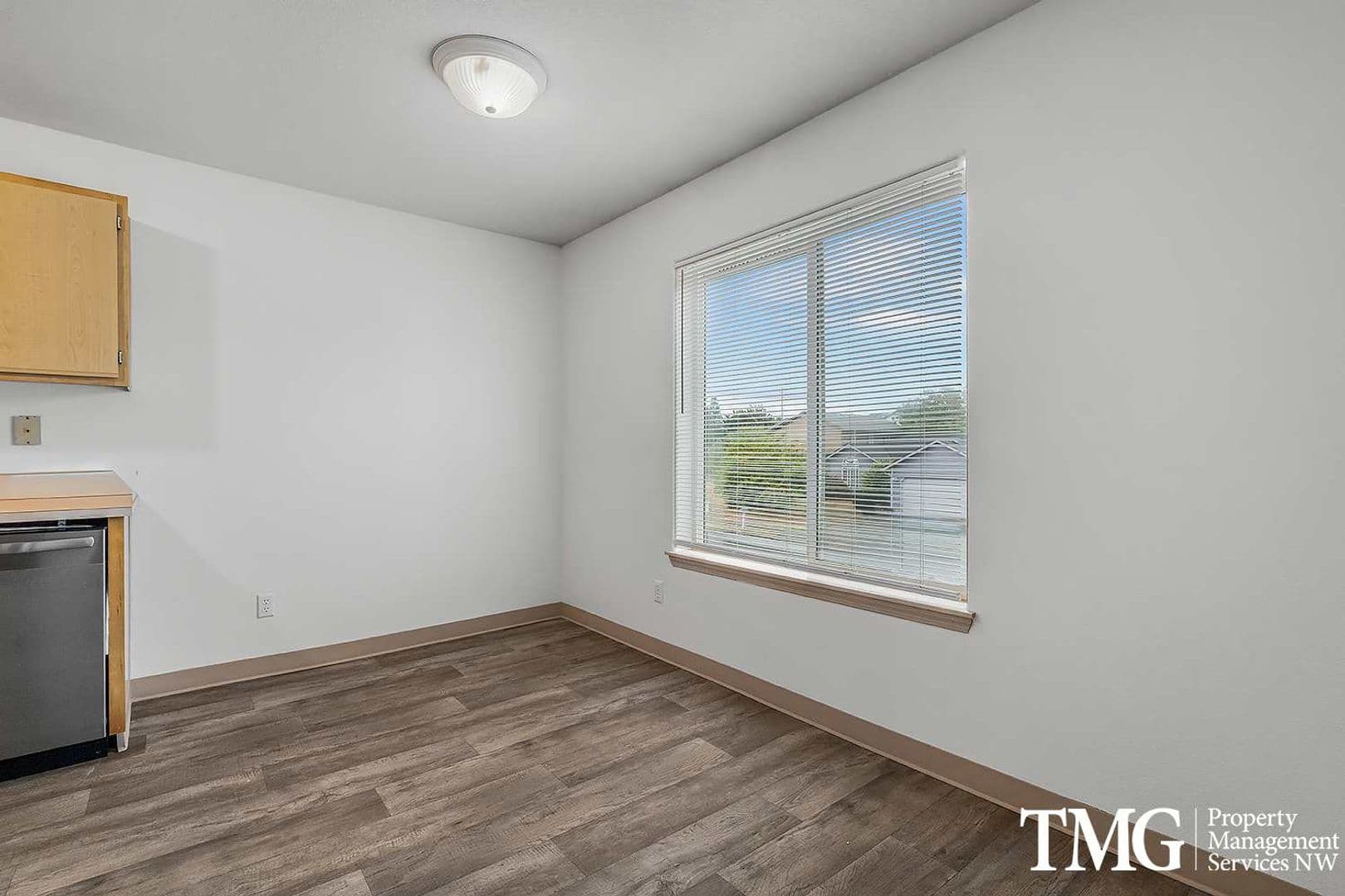 Vancouver Apartment: 13608 NE 72nd St