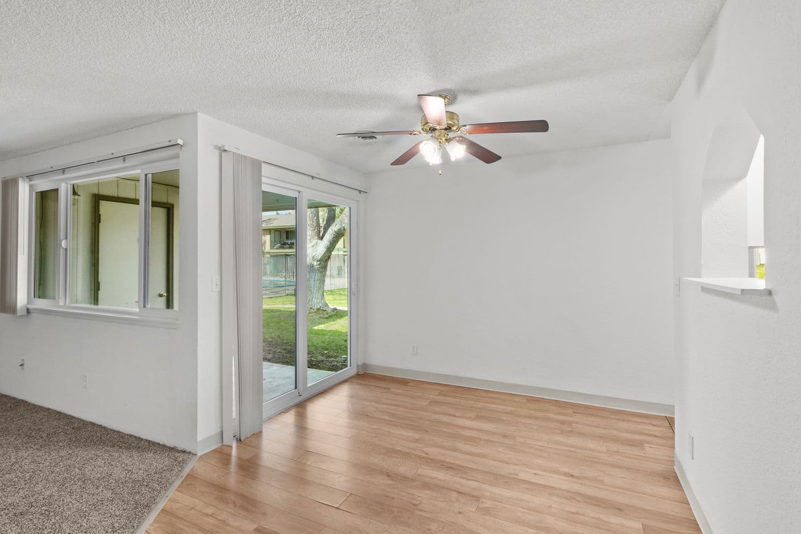 Richland Apartment: 850 Aaron Drive
