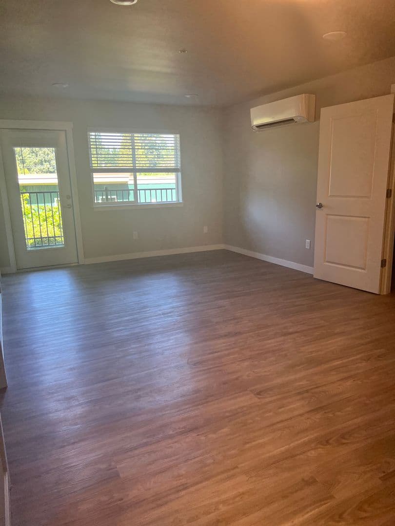 Vancouver Apartment: 9615 NE 25th Ave