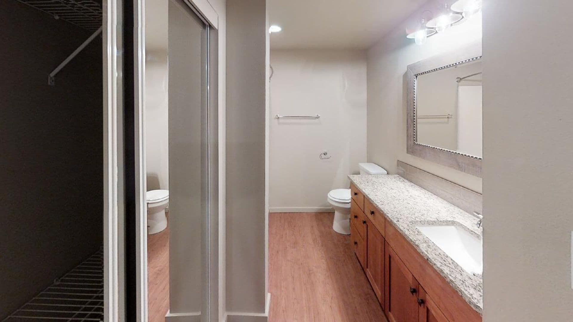 Vancouver Apartment: OLP 5264 NE 121st Avenue