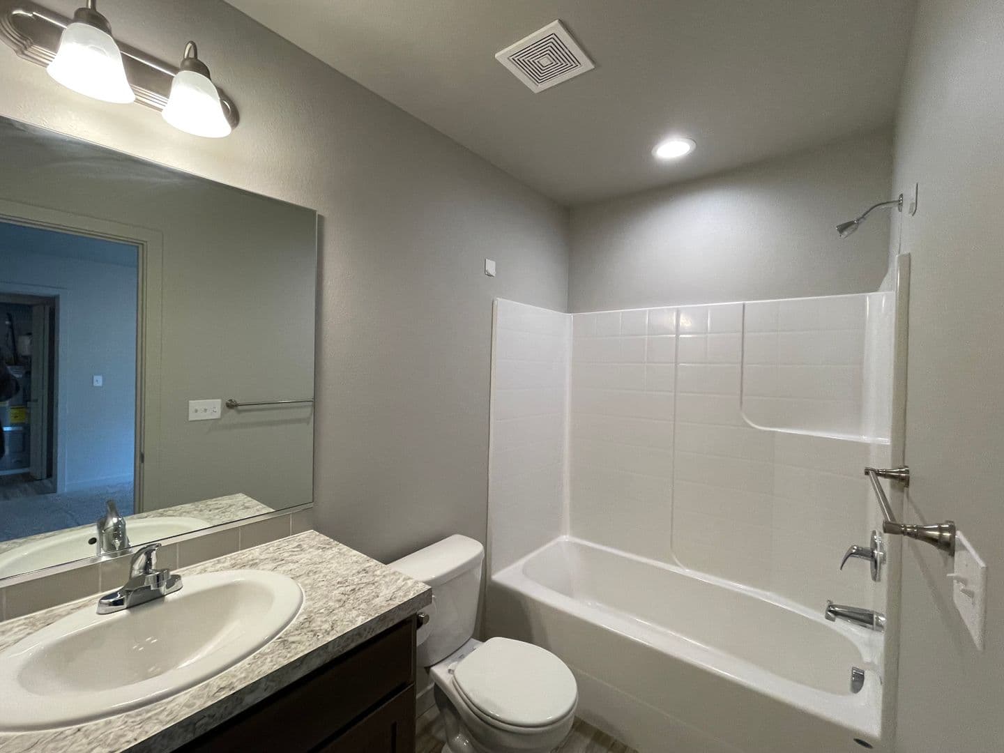 Pasco Townhome: 2507 E Helena Street