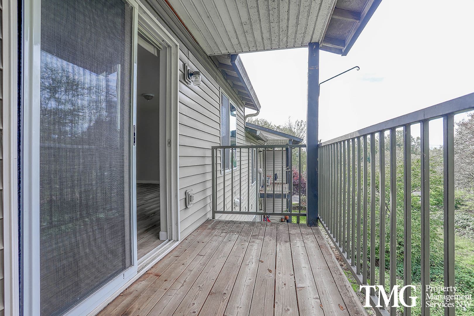 Camas Apartment: 2615 NE 3rd Avenue