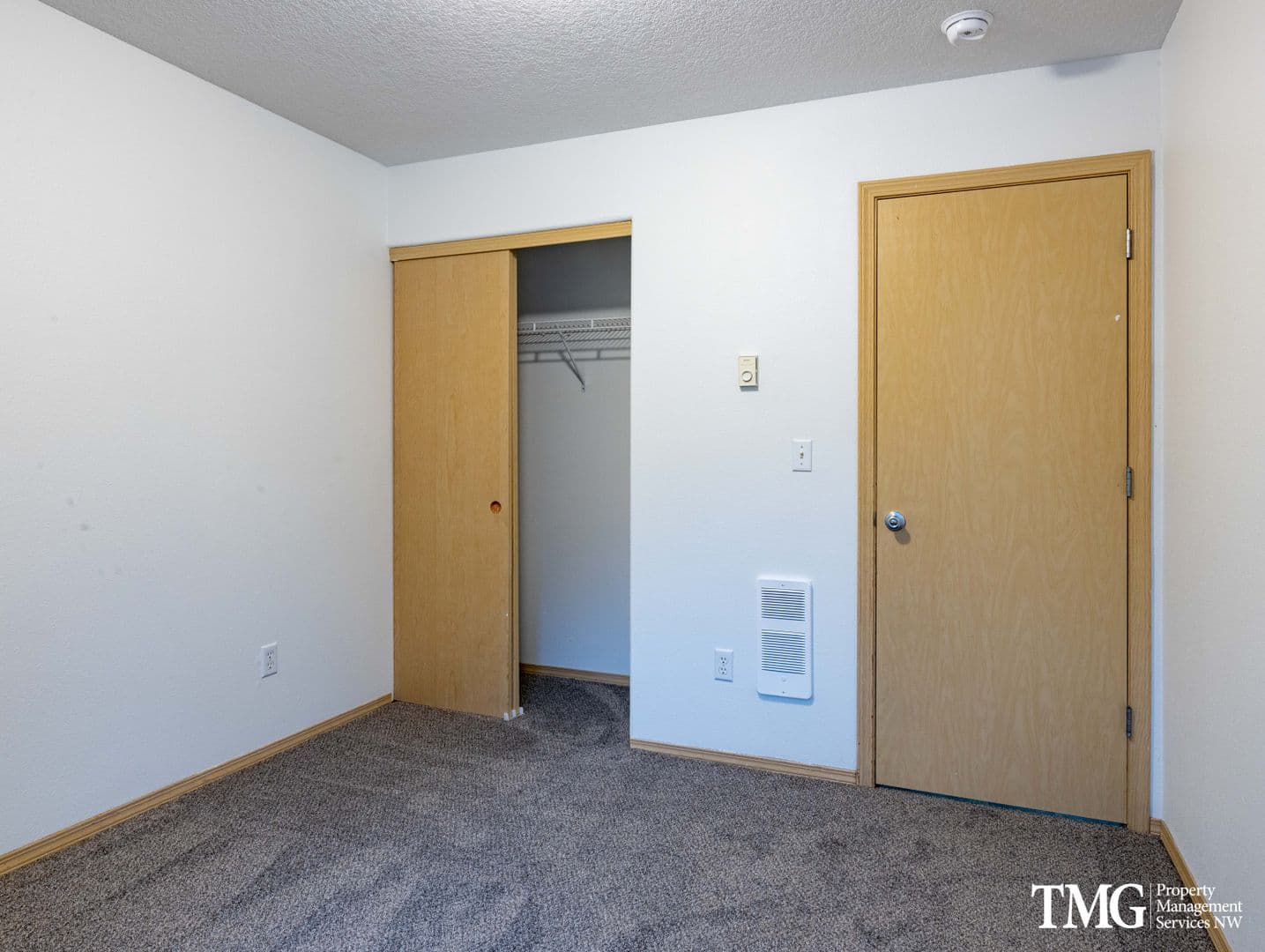Vancouver Apartment: 13608 NE 72nd St