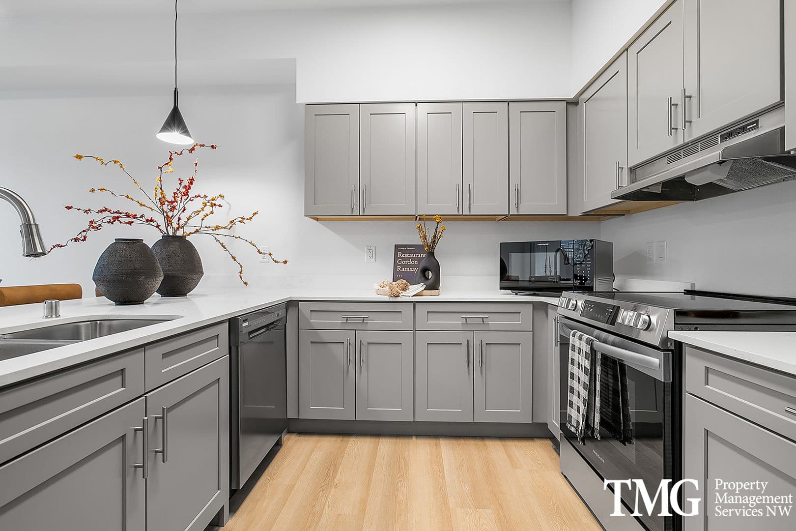 Vancouver Apartment: 12616 NE 116th Way