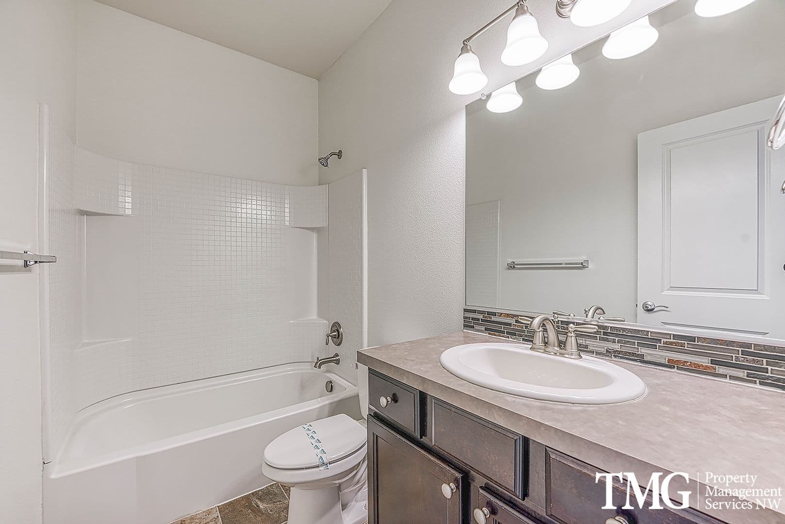 Vancouver House: 9203 NE 165th Avenue