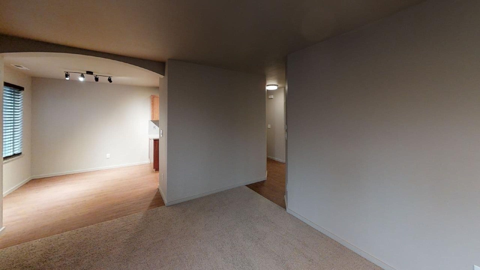 Vancouver Apartment: OLP 5264 NE 121st Avenue