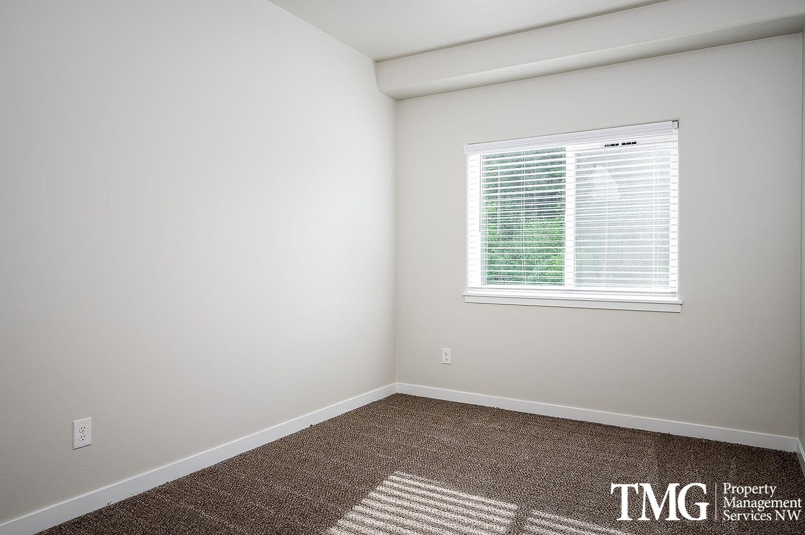 Vancouver Apartment: 4705 NE Leverich Park Way