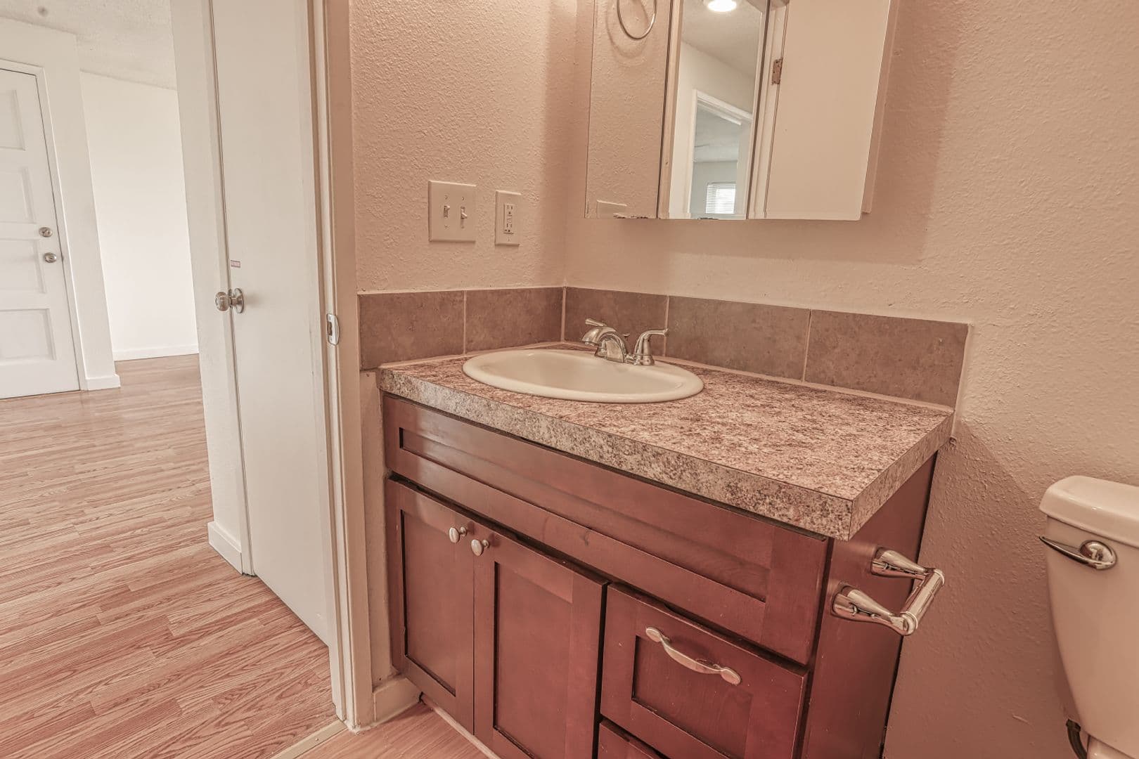 Vancouver Apartment: 2104 & 2106 E 6th St.