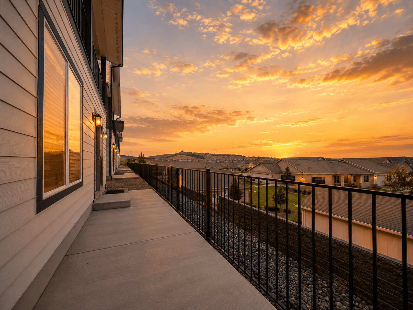 Kennewick Townhome: 5881 W 40th Court