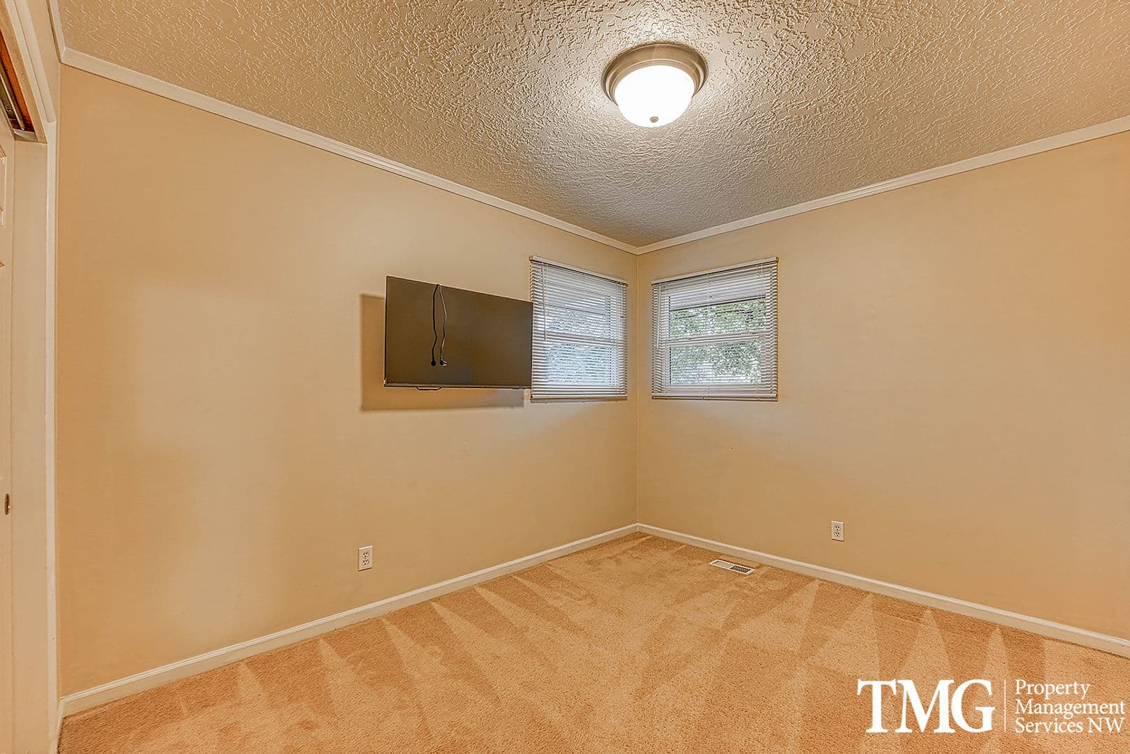 Camas House: 2832 E. 1st Avenue