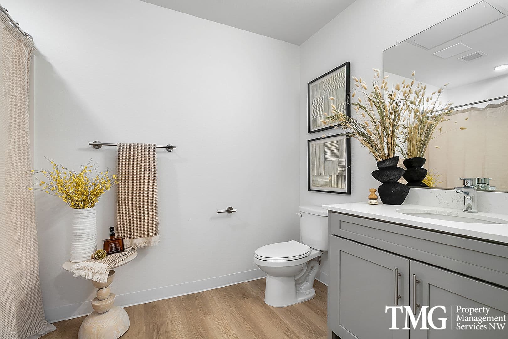 Vancouver Apartment: 12616 NE 116th Way