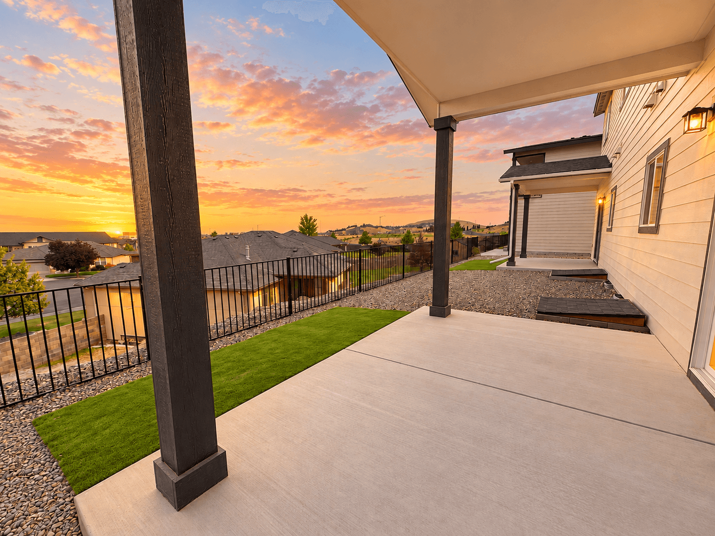 Kennewick Townhome: 5873 W 40th Court