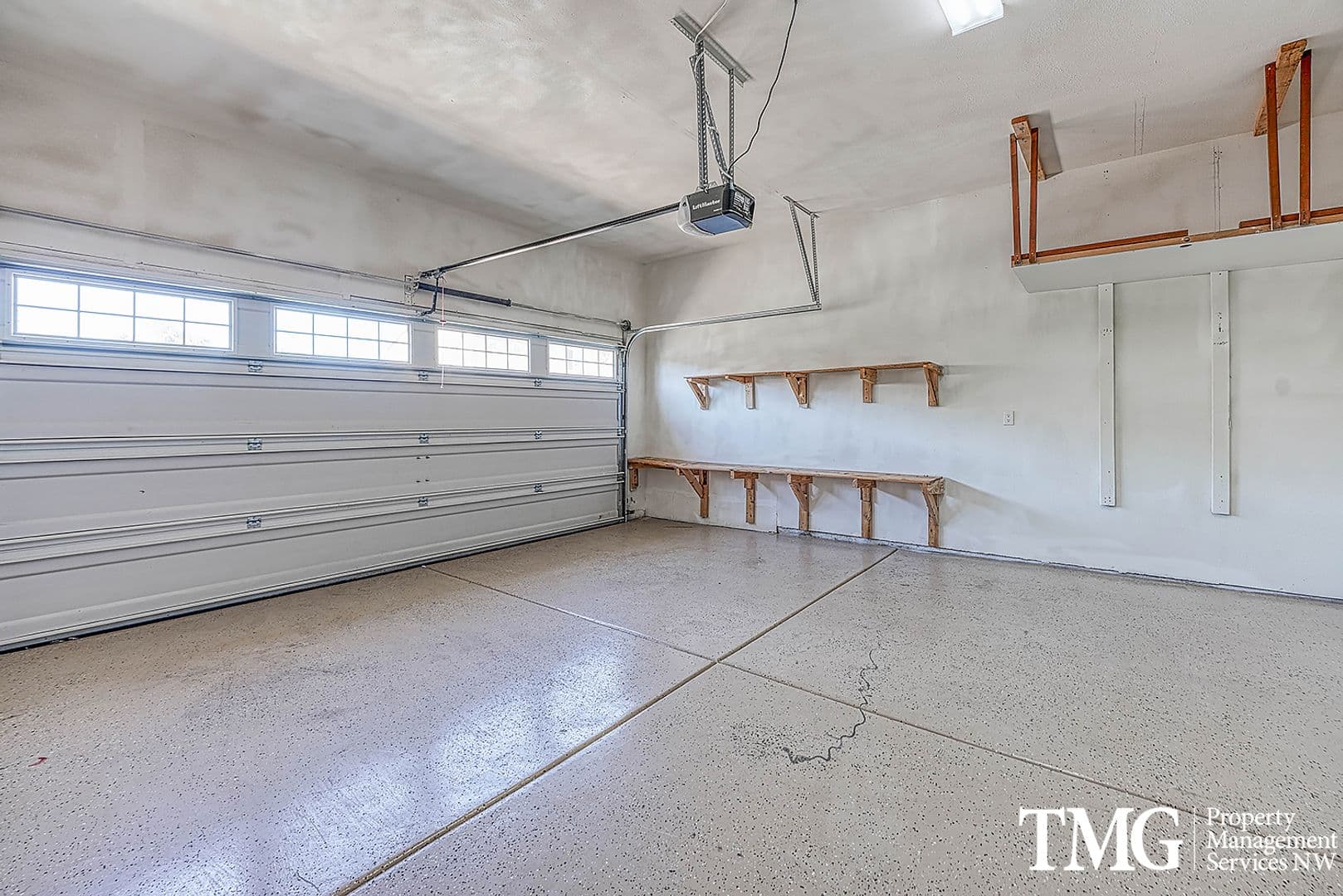 Vancouver House: 9203 NE 165th Avenue