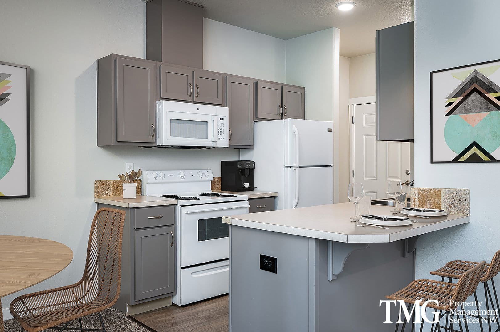 Vancouver Apartment: 4705 NE Leverich Park Way