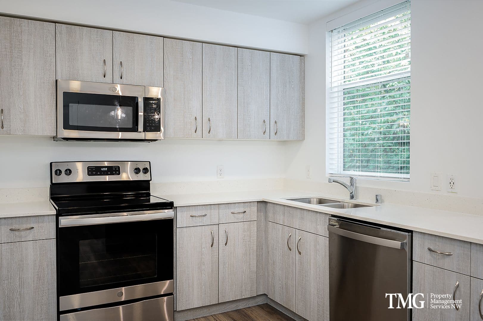 Vancouver Apartment: 13414 NE 23rd Ave