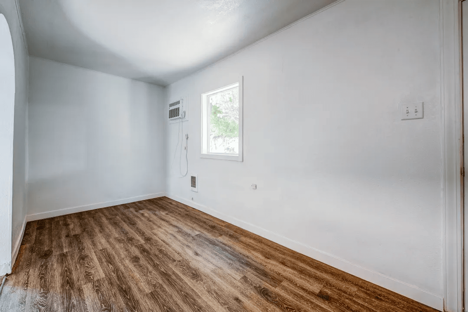 Kennewick Apartment: 12 S Morain St