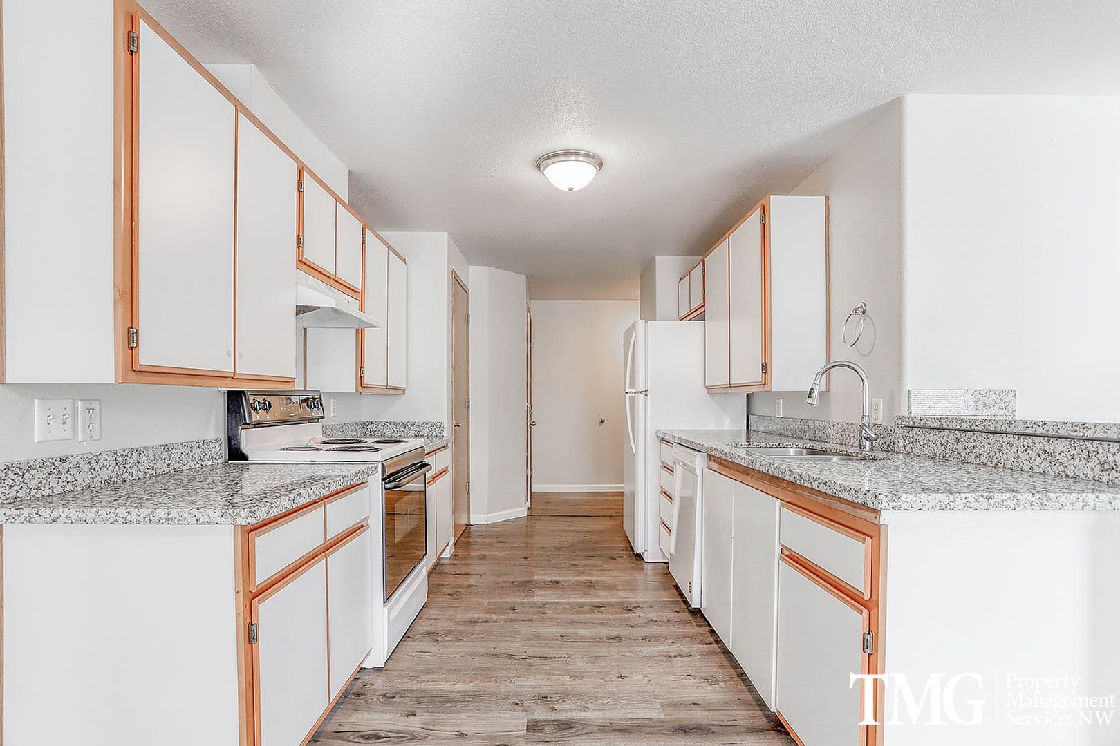 Camas Apartment: 2615 NE 3rd Avenue