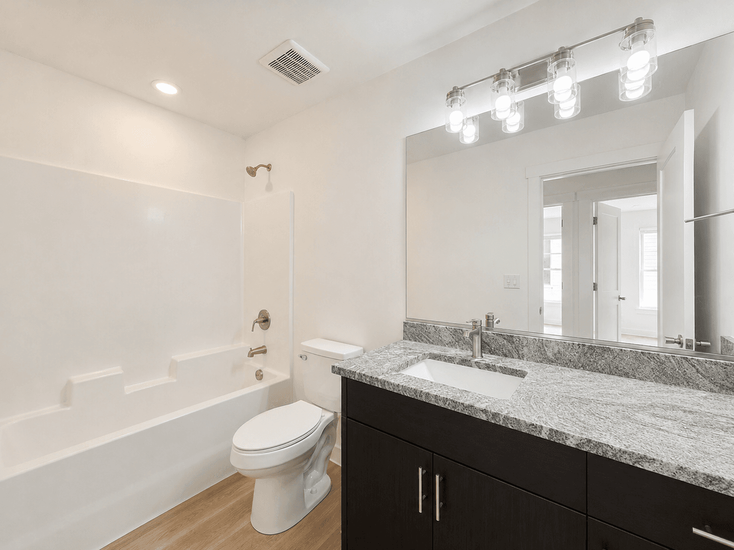 Kennewick Townhome: 5881 W 40th Court