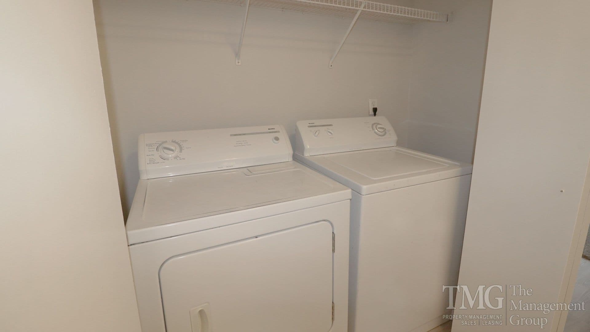 Vancouver Apartment: 5313 NE 68th Ave