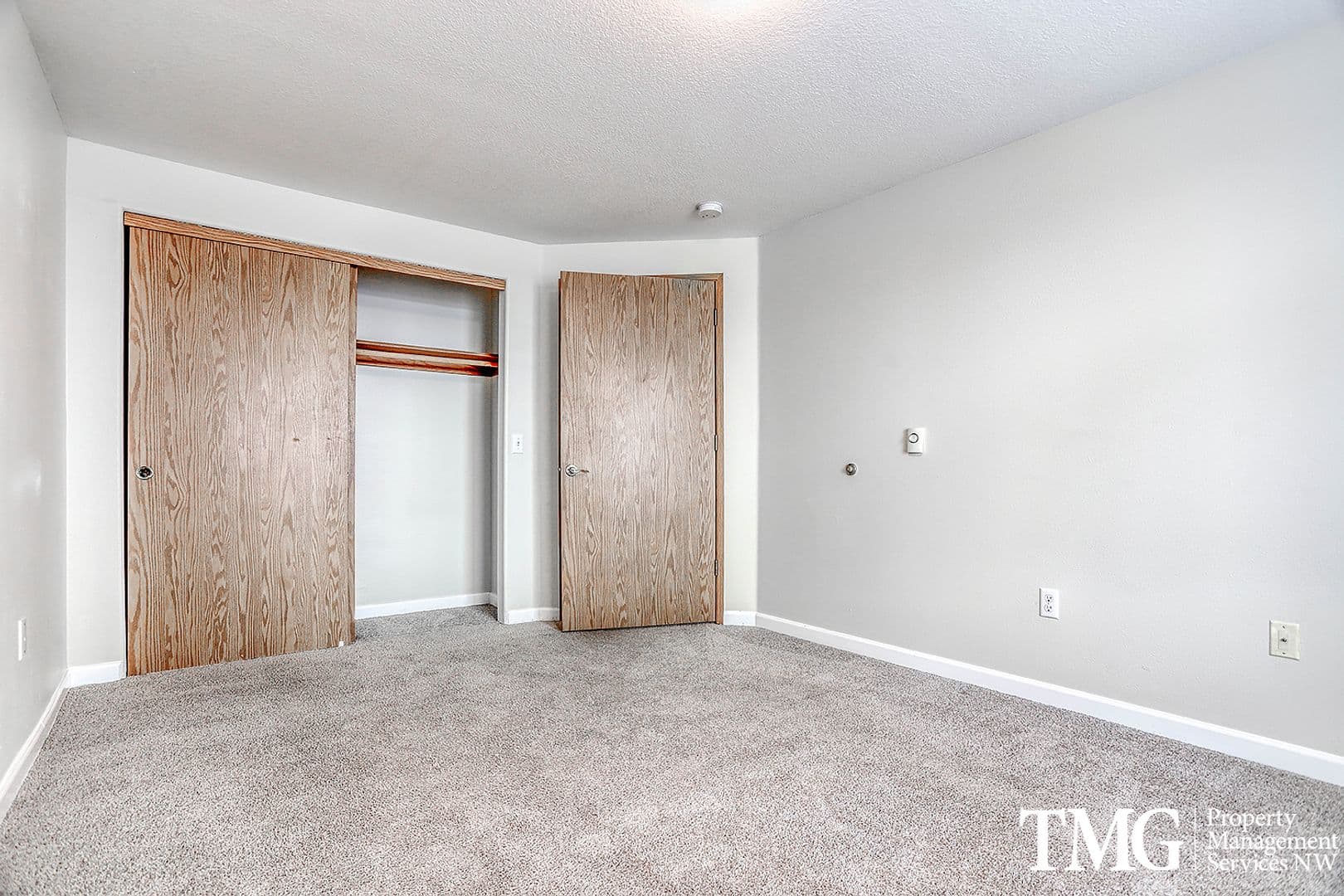 Camas Apartment: 2615 NE 3rd Avenue