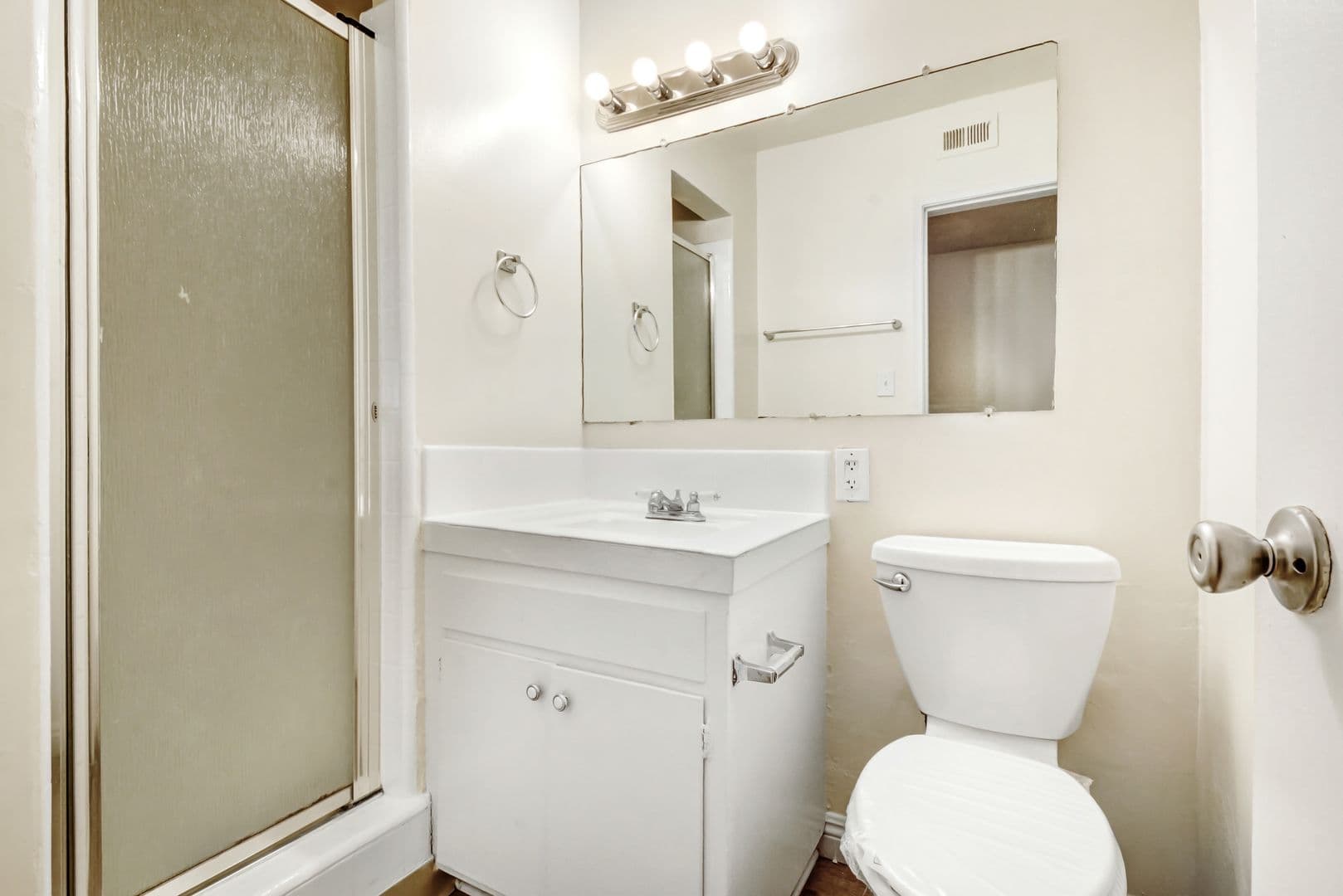 Redlands Apartment: 30 N Ash Street