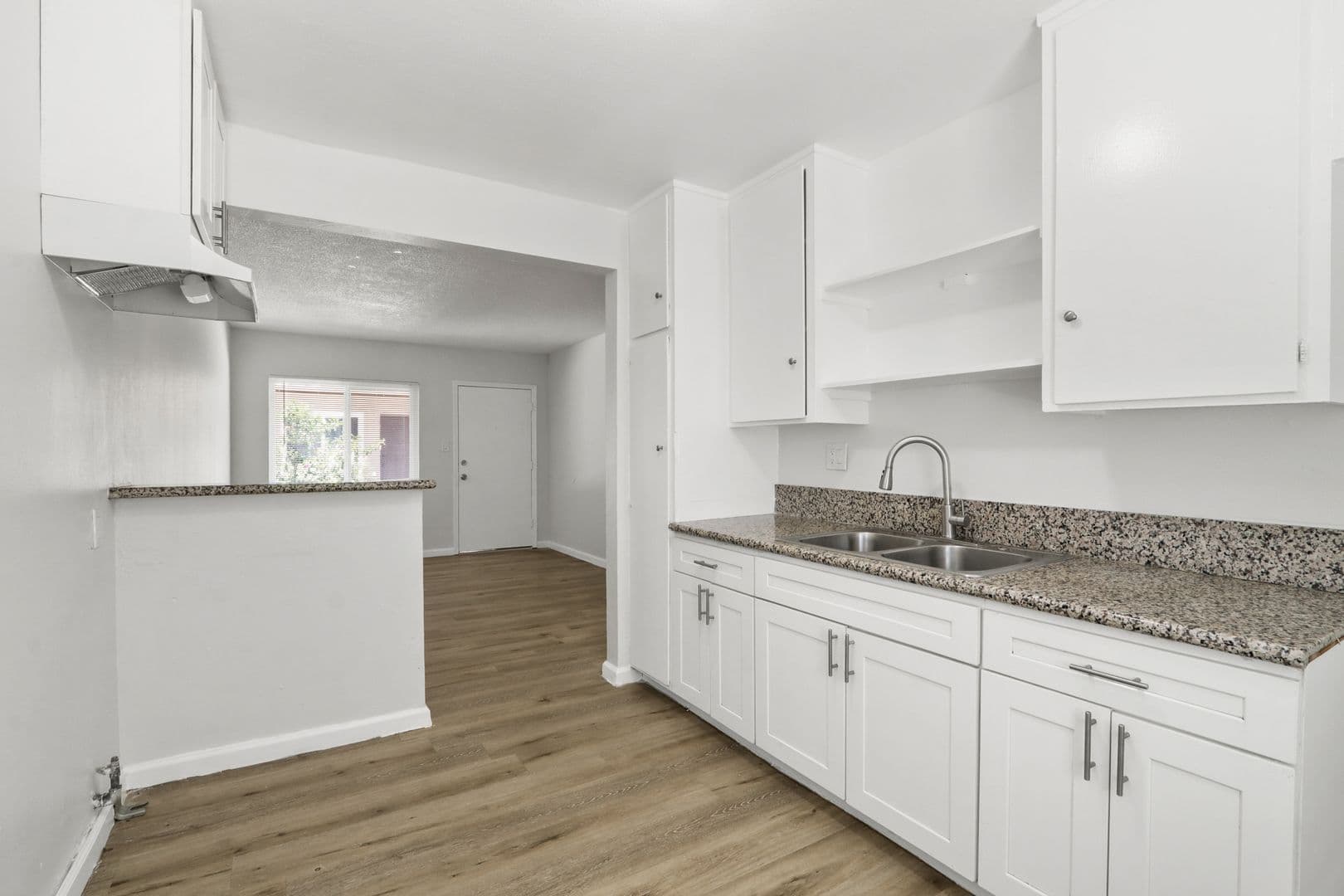 Montebello Apartment: 1253 S Greenwood Avenue