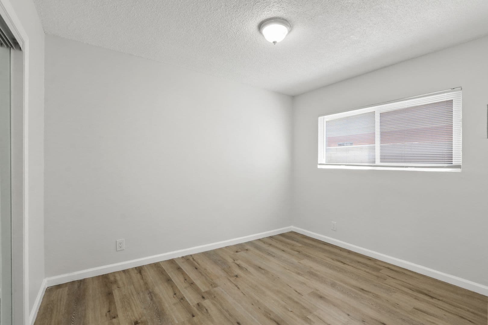 Montebello Apartment: 1253 S Greenwood Avenue
