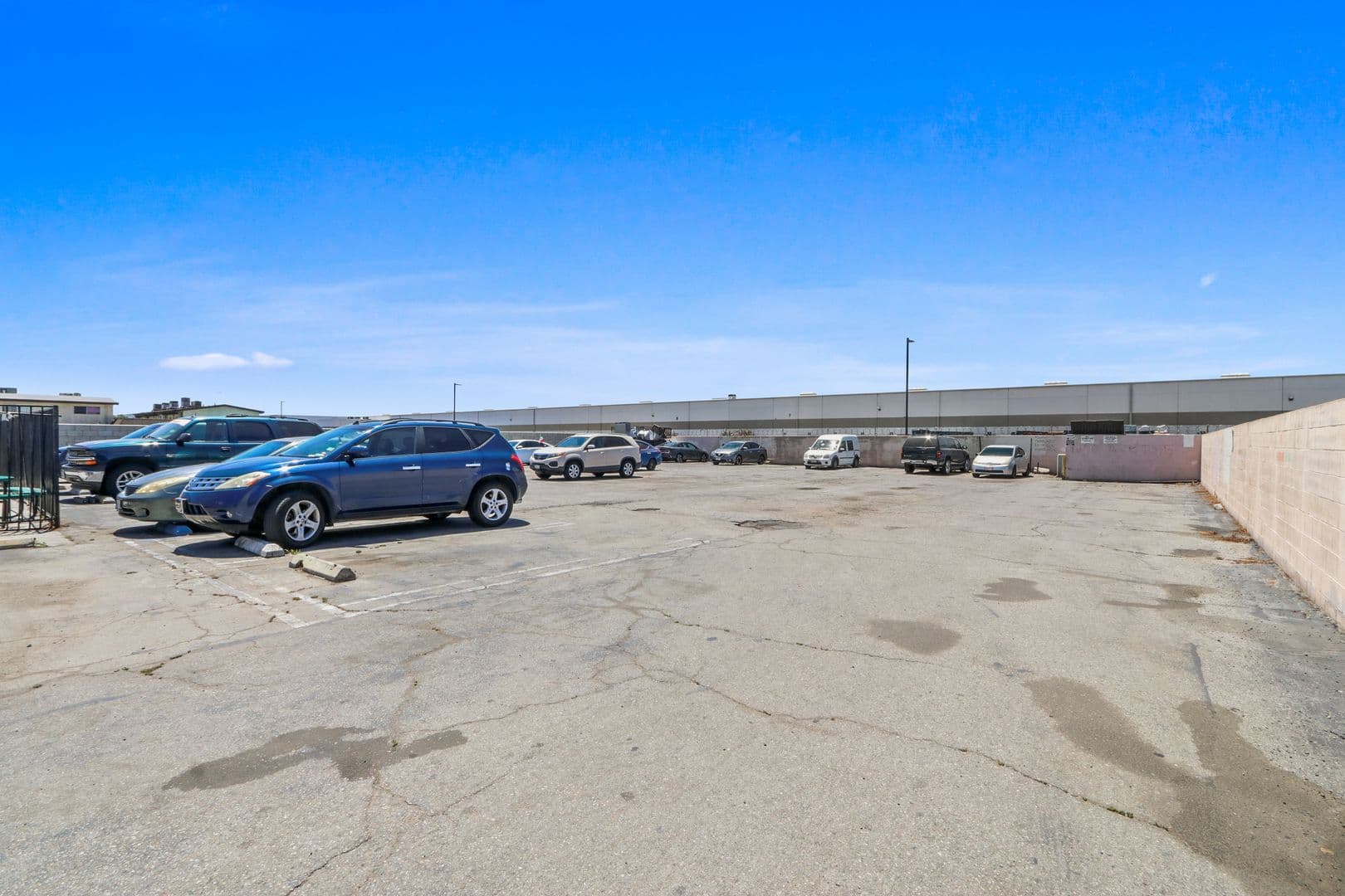 Montebello Apartment: 1253 S Greenwood Avenue
