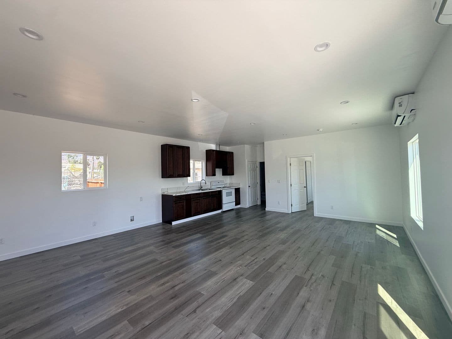 San Bernardino Apartment: 2377 Del Rosa Ave