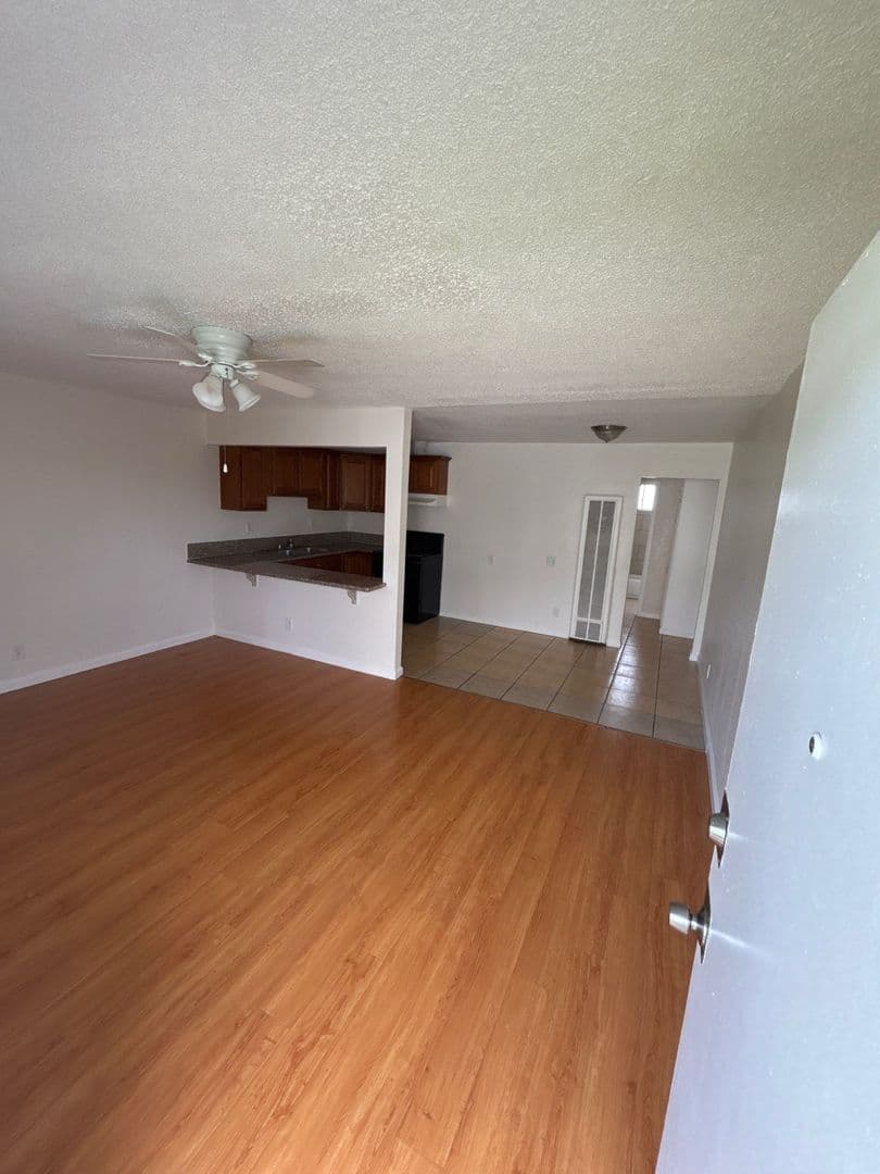 San Bernardino Apartment: 1471 E Eureka Street