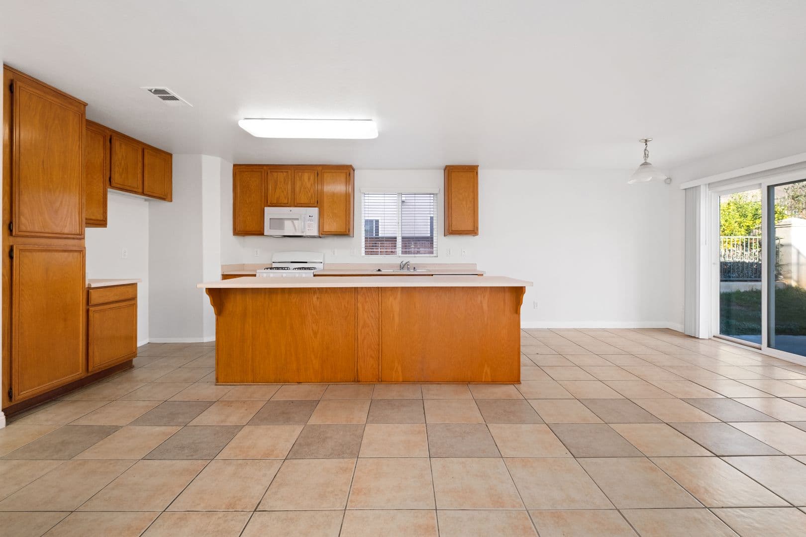 Moreno Valley House: 15324 Adobe Way
