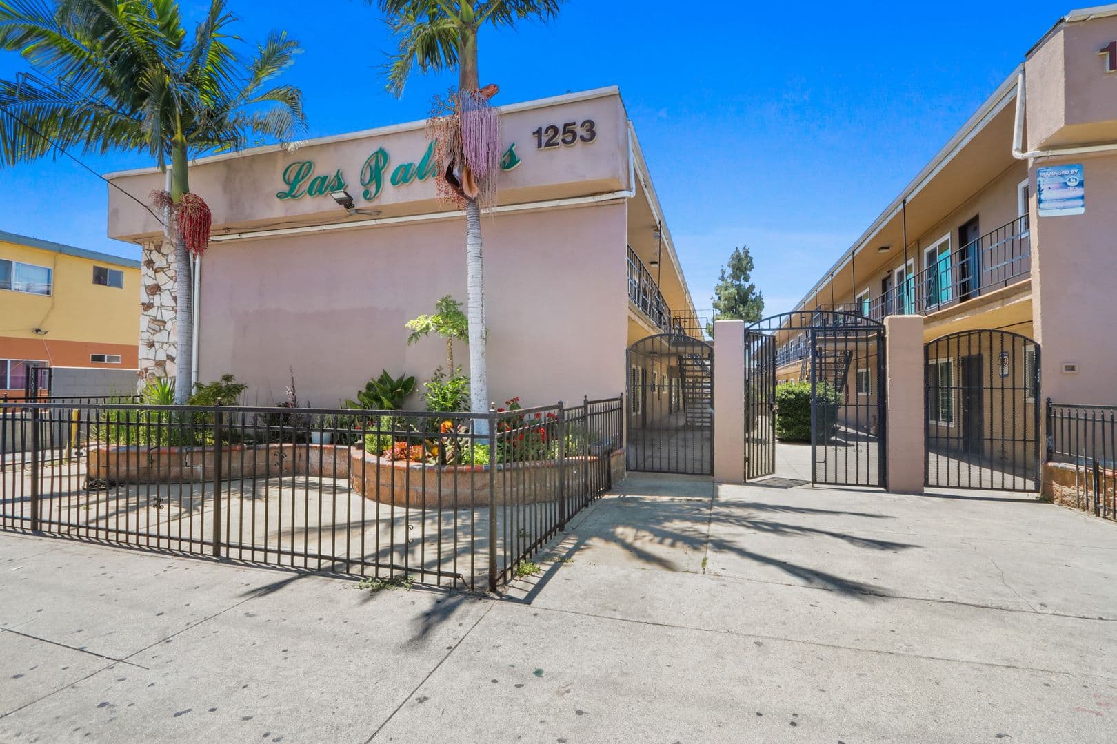 Montebello Apartment: 1253 S Greenwood Avenue