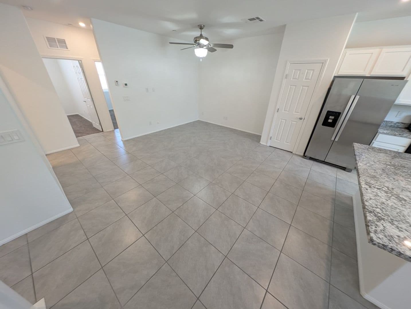 HENDERSON House: 664 VETIVER LN